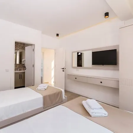 Brown Kaş