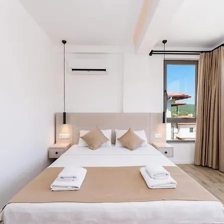 Brown * Kaş