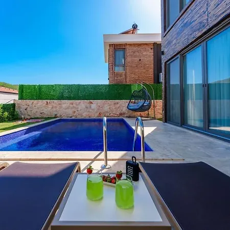 Brown * Kaş